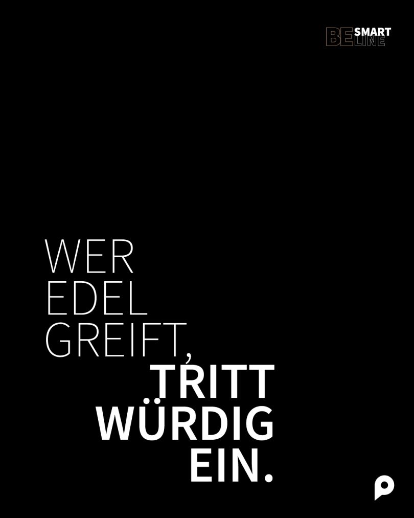 Minimalistisches Zitat für Türgriffe: WER EDEL GREIFT, TRITT WÜRDIG EIN.